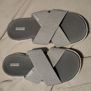 Skechers Goga Mat Sandals